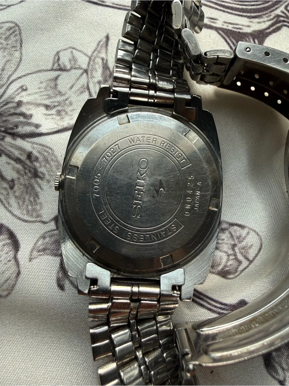 Vintage 1970 Seiko Cushion Automatic 7005-7027 Men’s Watch Triple Silver